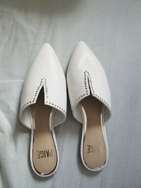 🌹Women's Paige Alia Studded Pointed Toe Mule, Size 6.5 M - White,(retail $278)